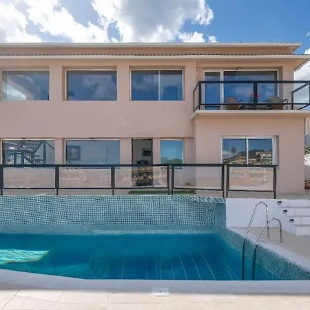 Villa Spacious That Has It All!