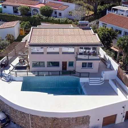 Villa Spacious That Has It All!