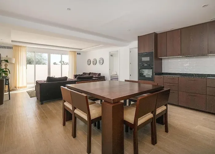 Villa Spacious That Has It All! *