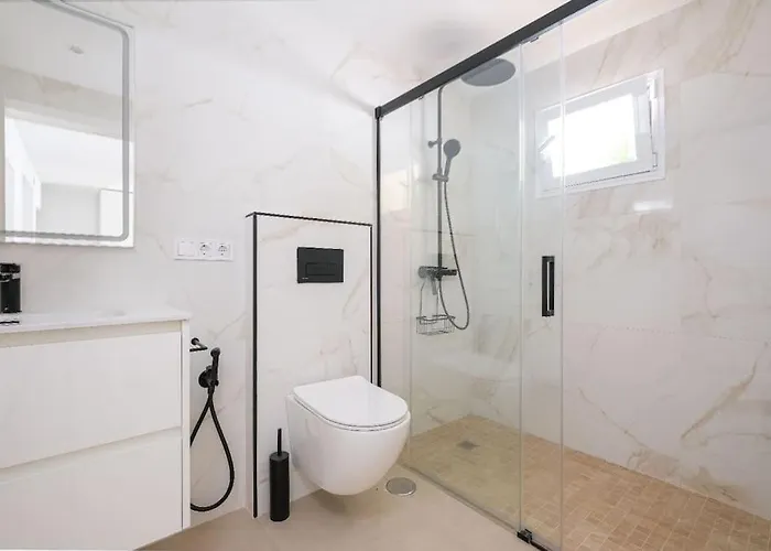 Villa Spacious That Has It All! *