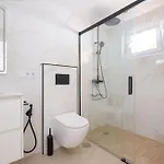 ヴィラ Spacious That Has It All! *