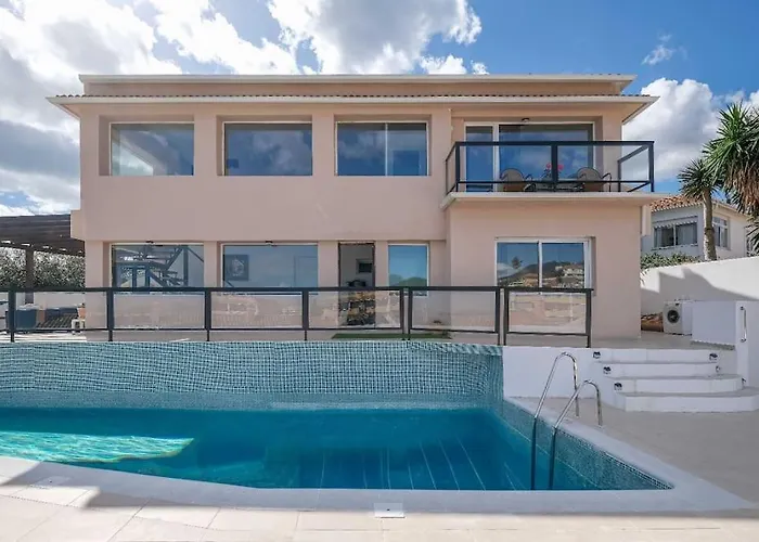 Villa Spacious That Has It All!