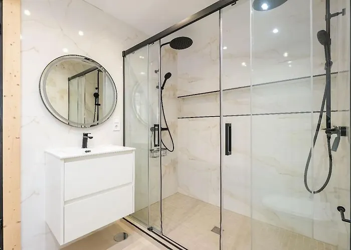 Spacious That Has It All! Villa Fuengirola