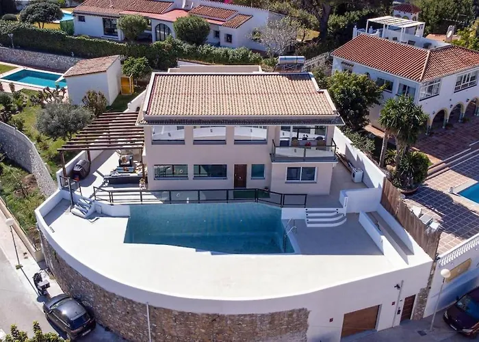 Villa Spacious That Has It All! *